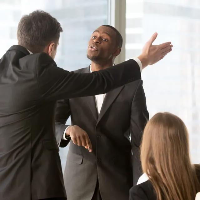 Como processar alguém? 5 passos que você deveria saber agora