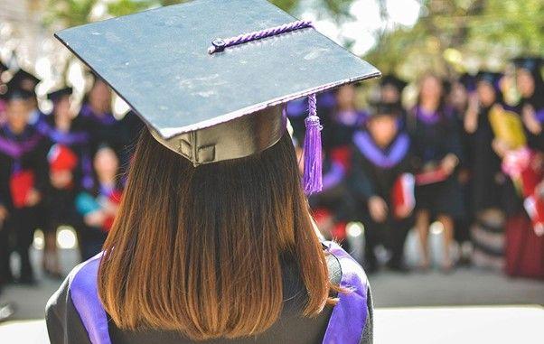 Demora na entrega do diploma: O que fazer?